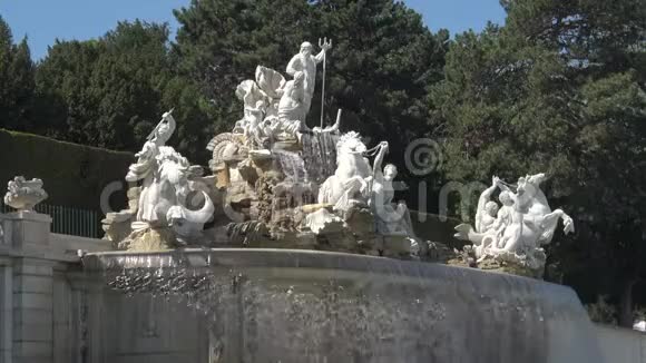 喷泉海王星特写春日维也纳申布伦视频的预览图