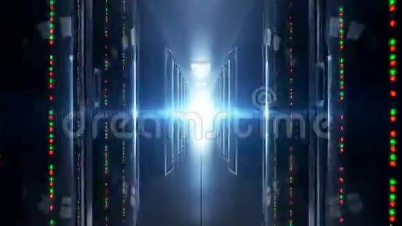 黑暗服务器机房的云存储服务器视频的预览图