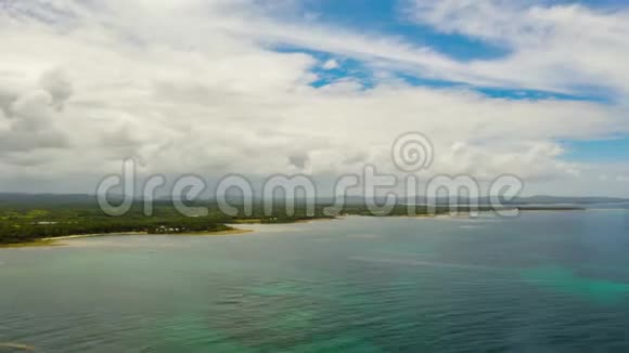 时间流逝西高岛海岸蓝色海洋和波浪视频的预览图