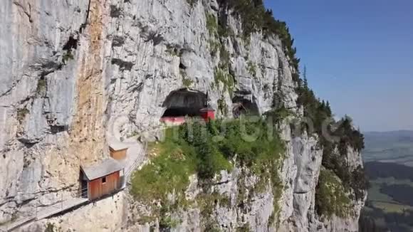 瑞士Ebenalp洞穴鸟瞰图视频的预览图