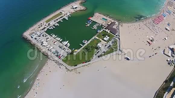 EforieNord主要海滩和罗马尼亚码头视频的预览图