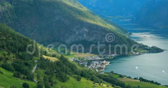索格和峡湾挪威全景全景观的惊人峡湾索格奥格峡湾著名的夏日风景视频的预览图