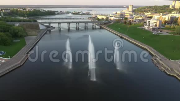 俄罗斯切布克斯里海湾喷泉视频的预览图