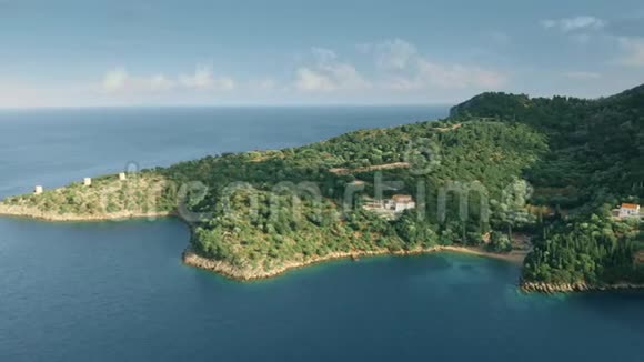 远海岸别墅的空中景色希腊视频的预览图