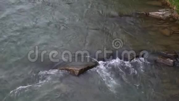 石瀑槛山河波涛汹涌碧波荡漾视频的预览图