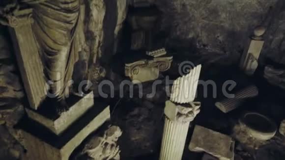 古老的被照亮的考古遗址视频的预览图