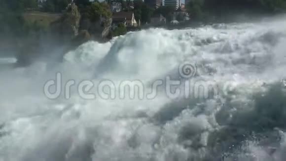 瑞士沙夫豪森的莱茵瀑布莱茵瀑布莱茵瀑布是欧洲最大的瀑布视频的预览图