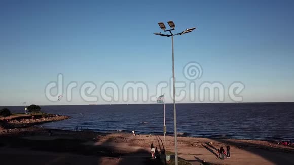 布宜诺斯艾利斯的风与月视频的预览图