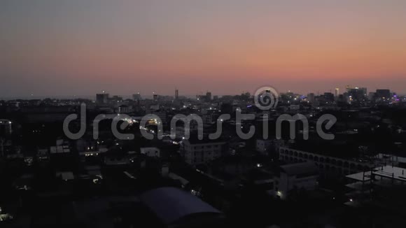 柬埔寨西哈努克城夜间无人驾驶飞机4K视频的预览图