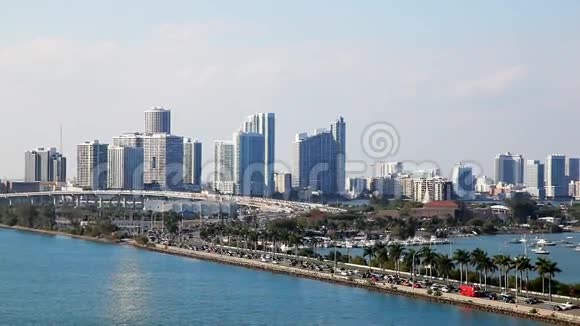 佛罗里达迈阿密市中心的高峰期视频的预览图