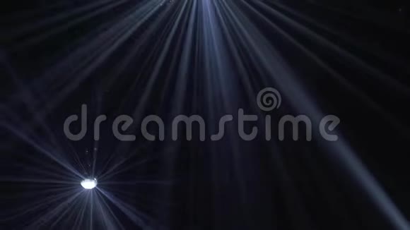 白色温暖的天堂灯光从上面的软光学镜头耀亮动画艺术背景动画运动图形视频的预览图