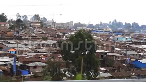 肯尼亚内罗毕出口的贫民窟或乡镇视频的预览图
