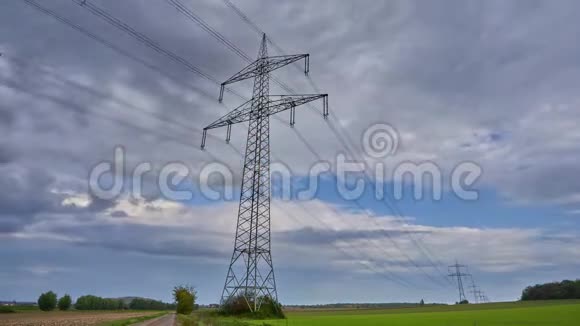 德国下萨克森的高压电线视频的预览图
