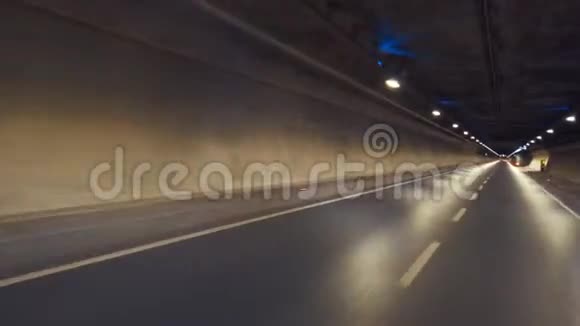 汽车进入隧道伊斯坦布尔Avrasya隧道视频的预览图