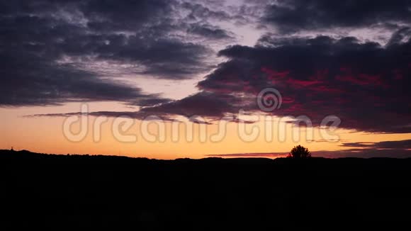 日落之后的风景美丽的天空视频的预览图