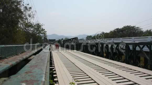 泰国湄洪子打排纪念桥或打排二战纪念馆视频的预览图