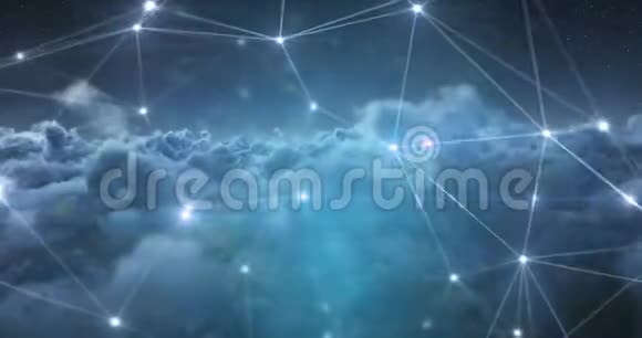天空中不对称的云线4k视频的预览图