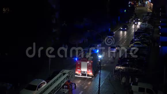 消防部门晚上用车视频的预览图