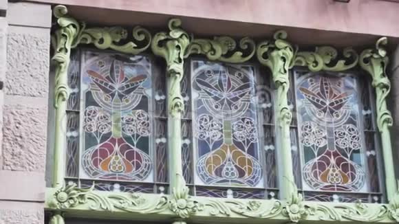 老式古董玻璃窗颜色视频的预览图