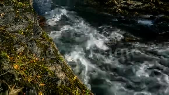 河流流动视频时间流逝视频的预览图