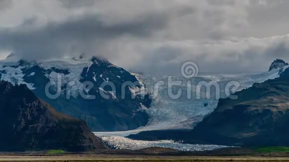 冰岛的斯维纳费尔斯赫尔冰川视频的预览图