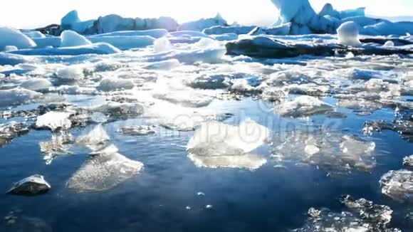 冰湖冰岛太阳视频的预览图
