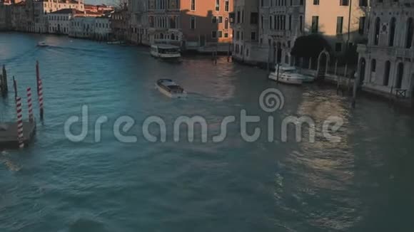 在威尼斯的美丽景色视频的预览图