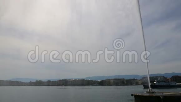 瑞士日内瓦Eau水喷气机视频的预览图
