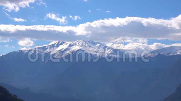 雪中的山顶安塔利亚视频的预览图