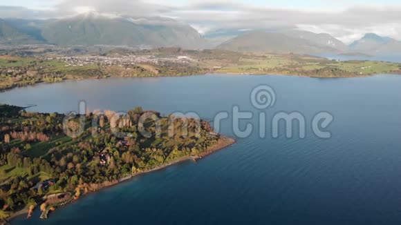 智利南部富特罗诺的兰科湖视频的预览图