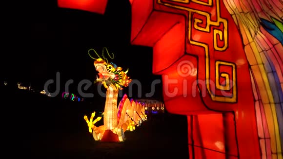 中国的象征龙是用米纸做的里面有灯视频的预览图