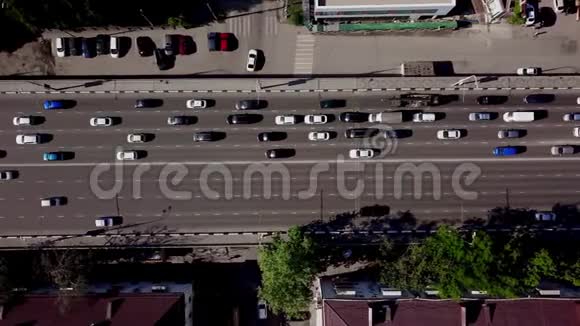 视野城市交通道路高空俯视图视频的预览图