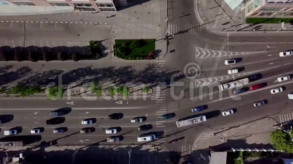视野城市道路交通高峰视频的预览图