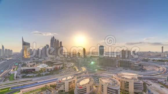迪拜媒体城日落现代建筑空中时间推移阿拉伯联合酋长国视频的预览图