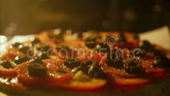 素食披萨烘焙全热烤箱时间表视频的预览图
