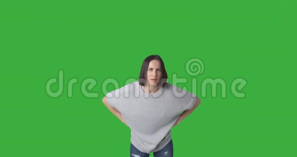 反对绿屏的女人视频的预览图