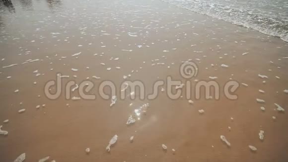 阿拉伯海在果阿海岸外的波浪潮印度慢镜头视频的预览图