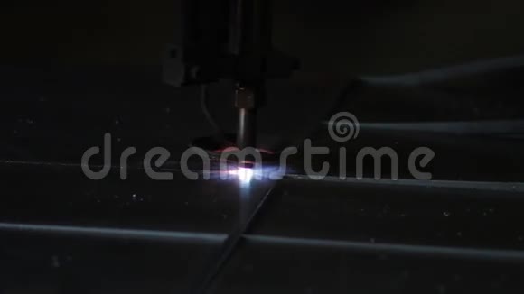 焊接工视频的预览图