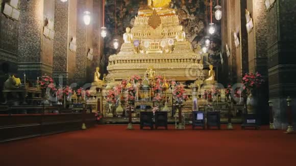 曼谷一座寺庙内的佛像视频的预览图