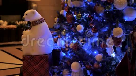 圣诞树灯灯灯灯灯照明新年视频的预览图