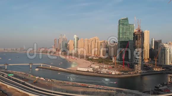 迪拜滨海海滩全景视频的预览图