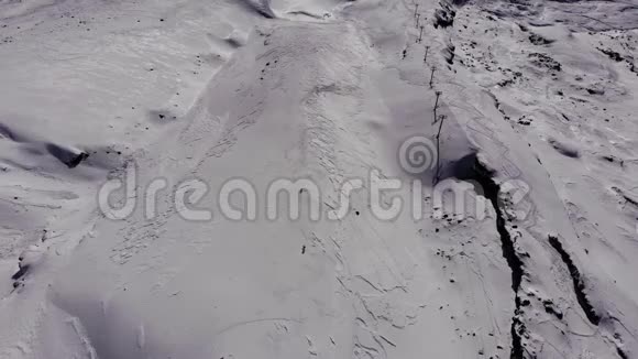 普肯的维拉里卡火山滑雪视频的预览图