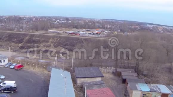 郊区春季航拍视频视频的预览图