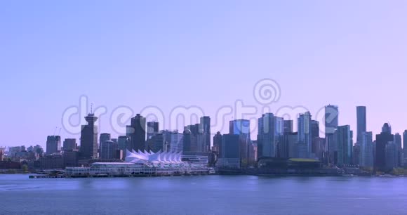 加拿大温哥华北美海港城交通枢纽视频的预览图