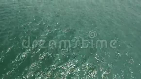 从公海起飞公海的空中射击视频的预览图