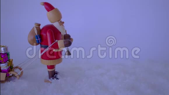 停止行动圣诞老人拉雪橇视频的预览图
