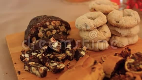 缓慢淘圣诞巧克力糕点和榛子饼干K35SF视频的预览图