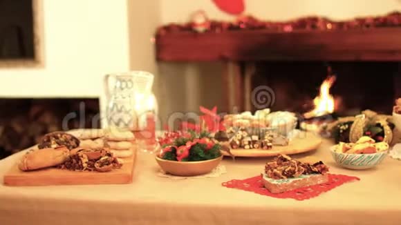 一个美丽的意大利圣诞节和温暖与许多蛋糕K44SF视频的预览图