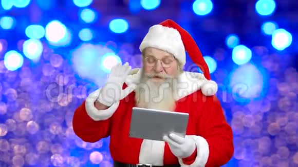 圣诞老人在讲故事视频的预览图
