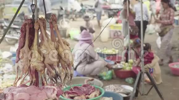 西哈努克城的市场柬埔寨亚洲鸡块视频的预览图